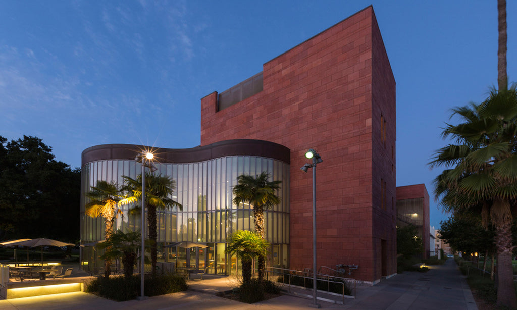 CAMPUS CENTER UNIVERSITY OF LA VERNE